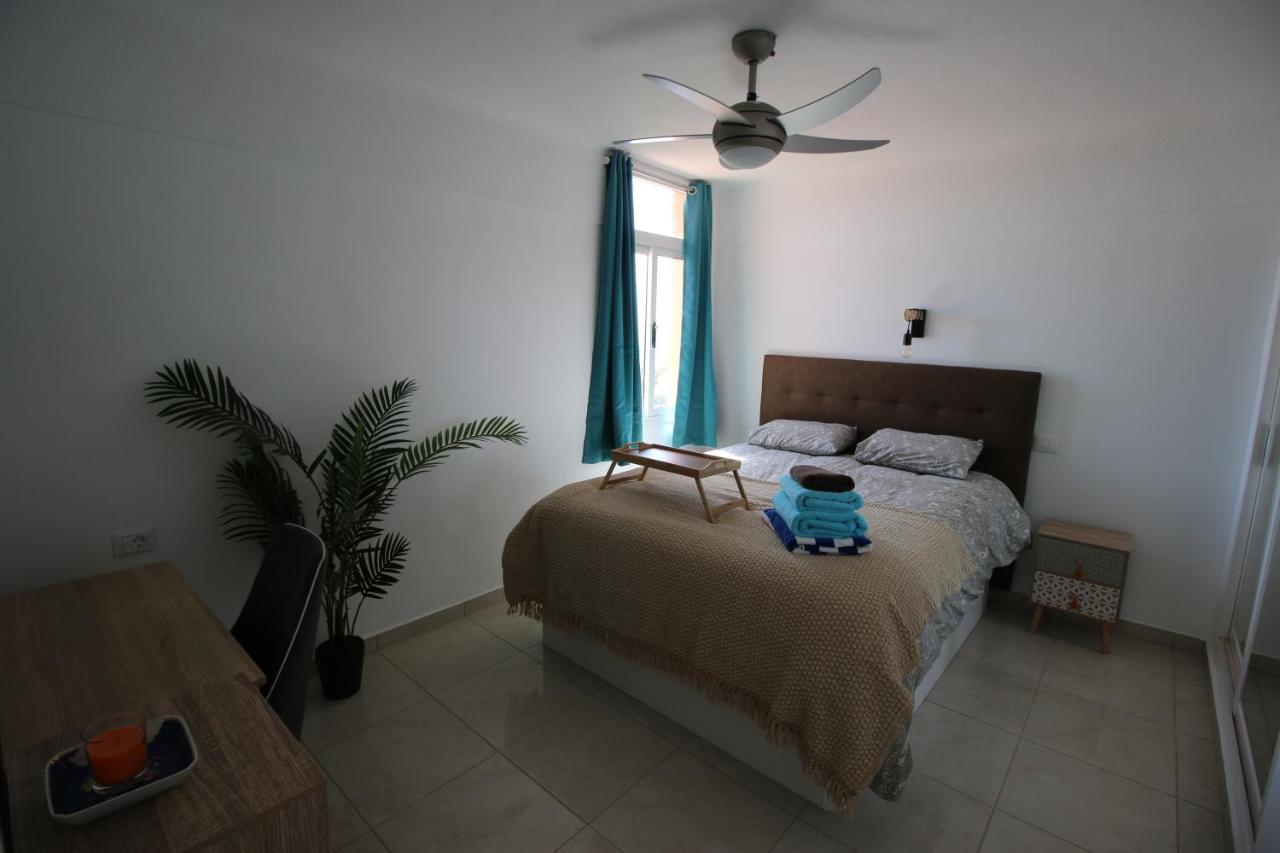 Casita Maria - Luxurious 1-Bedroom Apartment With Sea Views And Pool San Miguel de Abona Bagian luar foto