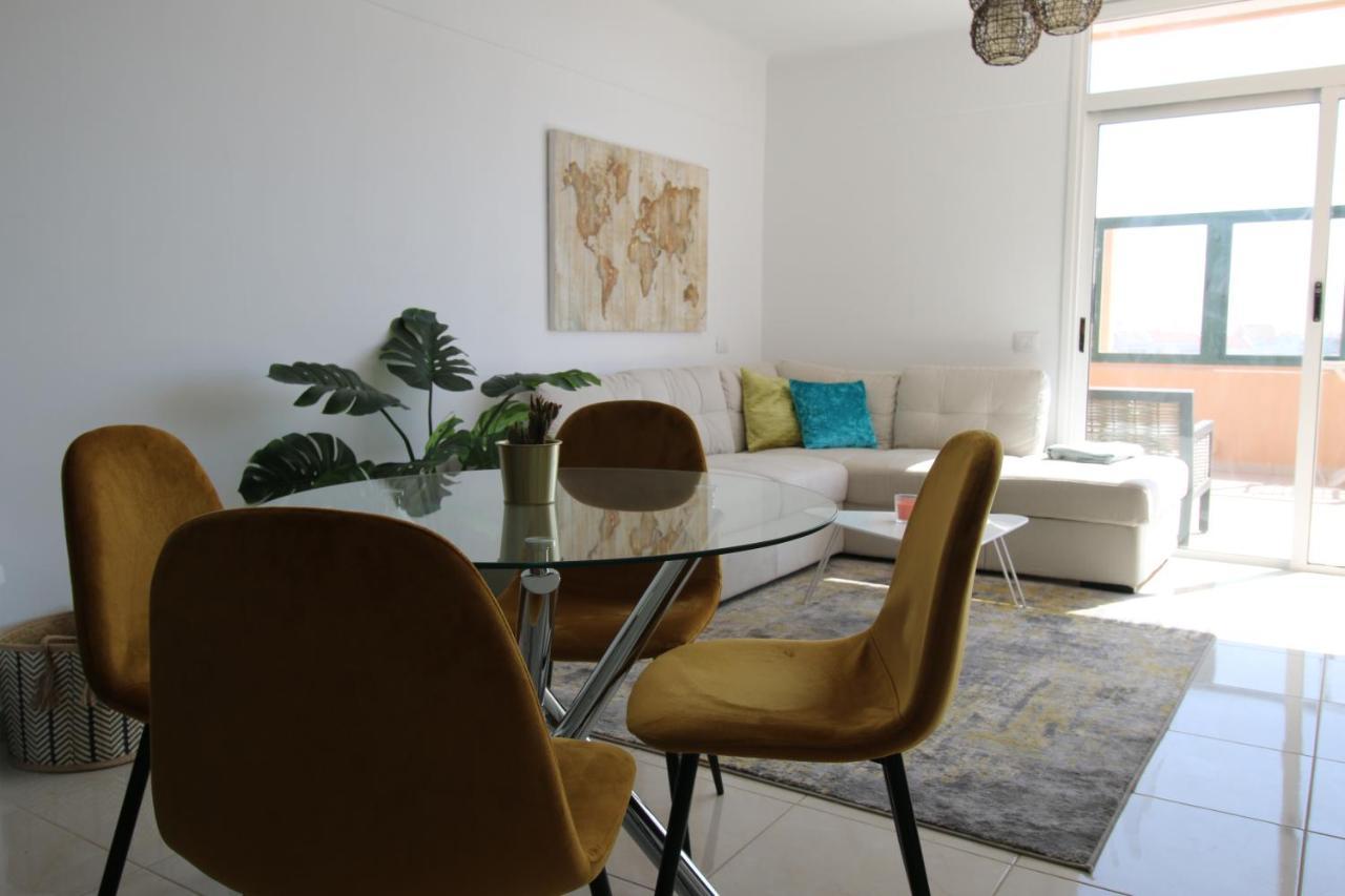 Casita Maria - Luxurious 1-Bedroom Apartment With Sea Views And Pool San Miguel de Abona Bagian luar foto
